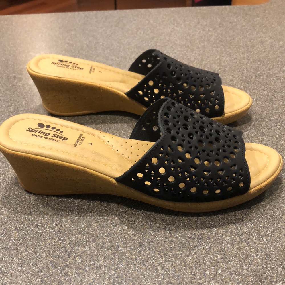 NEW!!  Leather upper Black sandals